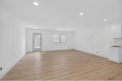 155 Seville G, Delray Beach, FL 33446 - Photo 3