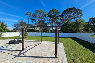 763 SW Hogan St, Port Saint Lucie, FL 34983 - Photo 19