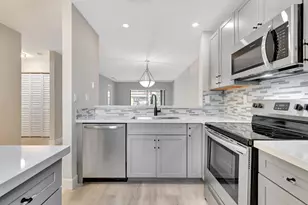 539 NW 36th Ave, Deerfield Beach, FL 33442 - Photo 5