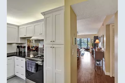 6080 N Sabal Palm Boulevard #Unit 305, Tamarac, FL 33319 - Photo 3