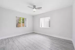 712 NE 10th Ave, Pompano Beach, FL 33060 - Photo 11