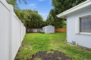 712 NE 10th Ave, Pompano Beach, FL 33060 - Photo 19