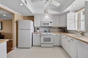 801 Lake Shore Dr, Lake Park, FL 33403 - Photo 17