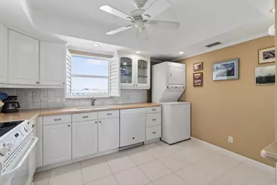 801 Lake Shore Drive #414, Lake Park, FL 33403 - Photo 15
