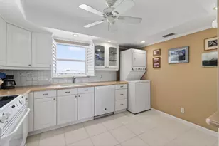 801 Lake Shore Dr, Lake Park, FL 33403 - Photo 15