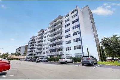 400 NE 12th Avenue #405, Hallandale Beach, FL 33009 - Photo 23