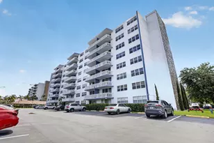 400 NE 12th Ave, Hallandale Beach, FL 33009 - Photo 23