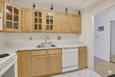 400 NE 12th Avenue #405, Hallandale Beach, FL 33009 - Photo 7