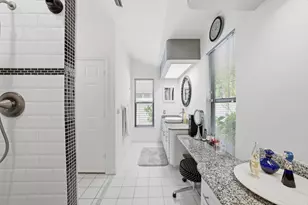 18546 Lake Bend Dr, Jupiter, FL 33458 - Photo 21