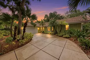 18546 Lake Bend Dr, Jupiter, FL 33458 - Photo 3