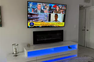 470 Paradise Isle Blvd, Hallandale Beach, FL 33009 - Photo 27