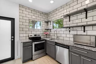 517 NW 1st St, Delray Beach, FL 33444 - Photo 5