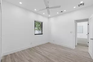 517 NW 1st St, Delray Beach, FL 33444 - Photo 13