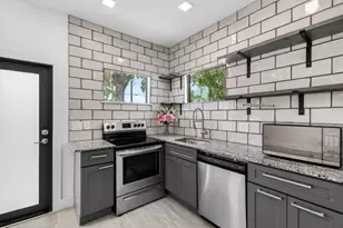 517 NW 1st St, Delray Beach, FL 33444 - Photo 5