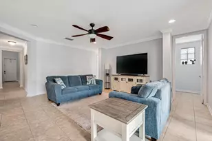 160 Belle Grove Ln, West Palm Beach, FL 33411 - Photo 11