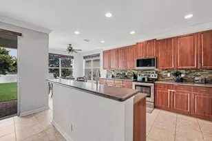 160 Belle Grove Ln, West Palm Beach, FL 33411 - Photo 13