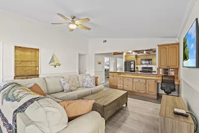 1089 Raintree Drive, Palm Beach Gardens, FL 33410 - Photo 17