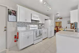 1211 NW 44th St, Deerfield Beach, FL 33064 - Photo 3