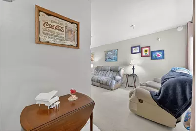 1211 NW 44th Street, Deerfield Beach, FL 33064 - Photo 9