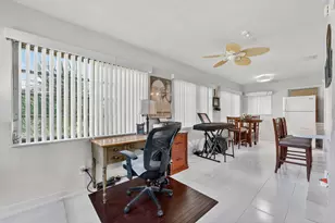 1211 NW 44th St, Deerfield Beach, FL 33064 - Photo 9