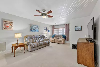 1211 NW 44th Street, Deerfield Beach, FL 33064 - Photo 7