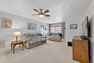 1211 NW 44th St, Deerfield Beach, FL 33064 - Photo 7