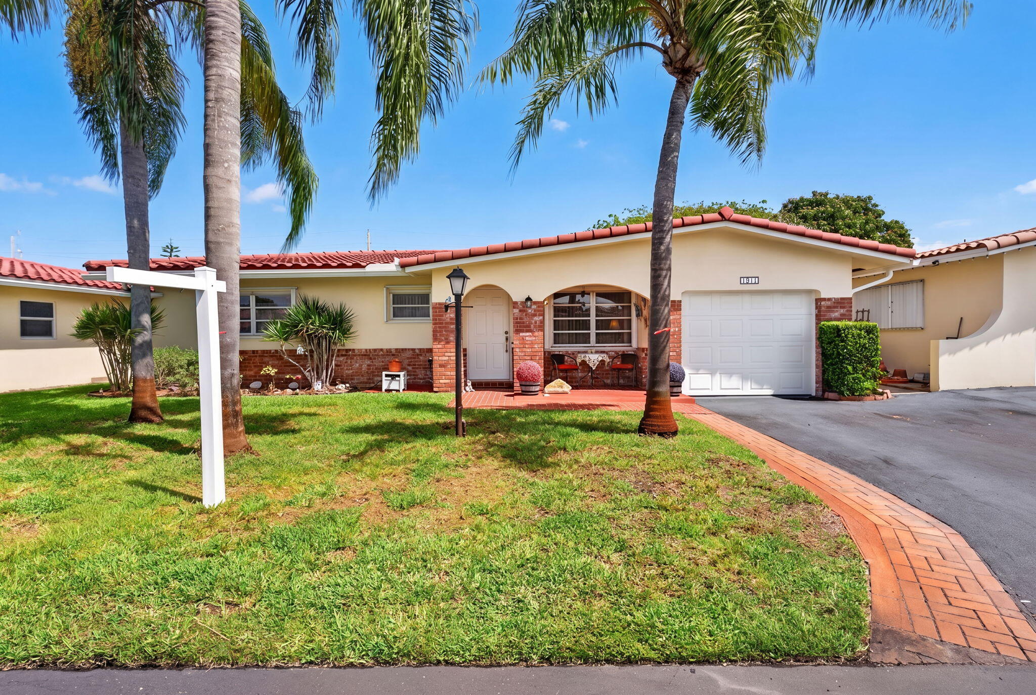 1211 NW 44th St - 1211 NW 44th St, Deerfield Beach, FL 33064 Luxury Property | Jose Angel Pina