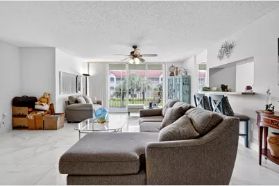 110 Half Moon Circle #D2, Hypoluxo, FL 33462 - Photo 9