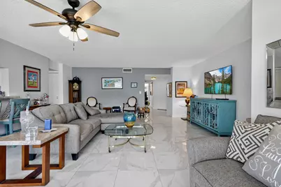 110 Half Moon Circle #D2, Hypoluxo, FL 33462 - Photo 7