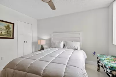 110 Half Moon Circle #D2, Hypoluxo, FL 33462 - Photo 25