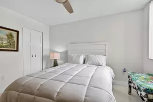 110 Half Moon Cir, Hypoluxo, FL 33462 - Photo 25