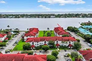 110 Half Moon Cir, Hypoluxo, FL 33462 - Photo 37