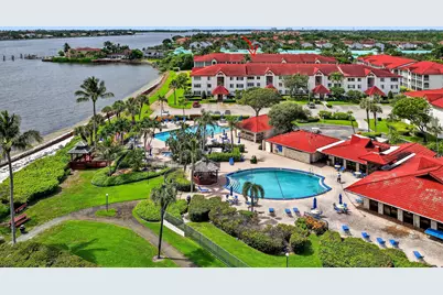 110 Half Moon Circle #D2, Hypoluxo, FL 33462 - Photo 3