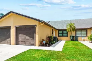 12542 Westhampton Cir, Wellington, FL 33414 - Photo 17