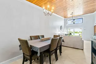 12542 Westhampton Cir, Wellington, FL 33414 - Photo 3