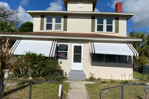 319 N 11th St, Fort Pierce, FL 34950 - Photo 1