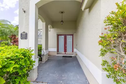 15157 Oak Chase Court, Wellington, FL 33414 - Photo 5
