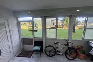 725 Lori Dr, Palm Springs, FL 33461 - Photo 21