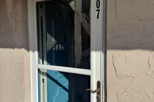 725 Lori Dr, Palm Springs, FL 33461 - Photo 23