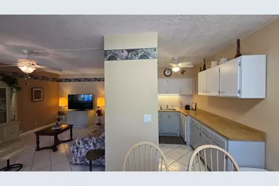 900 SW 10th Terrace #2s, Hallandale Beach, FL 33009 - Photo 9