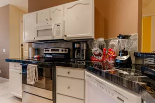 9337 World Cup Way, Port Saint Lucie, FL 34986 - Photo 7