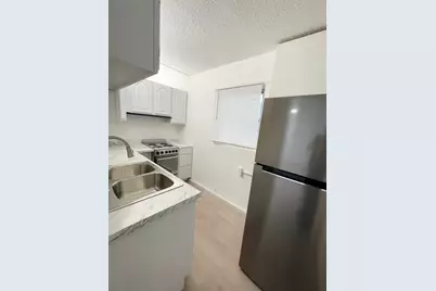 840 NW 33rd Street, Oakland Park, FL  - Photo 7