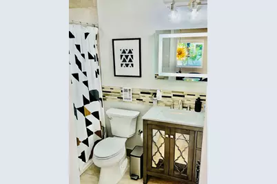 5365 N Andrews Avenue, Oakland Park, FL 33309 - Photo 9