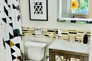 5365 N Andrews Ave, Oakland Park, FL 33309 - Photo 9