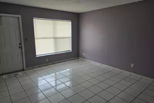 10050 Winding Lake Rd, Sunrise, FL 33351 - Photo 5