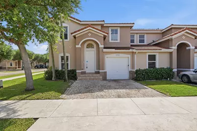 27598 SW 138th Avenue, Homestead, FL 33032 - Photo 1