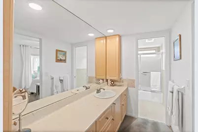 25 SE 13th Street #B3, Boca Raton, FL 33432 - Photo 17