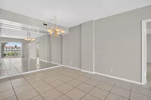250 NE 20th St, Boca Raton, FL 33431 - Photo 7
