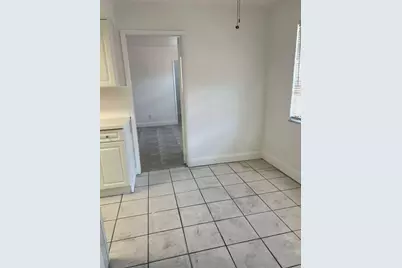 3631 NW 33rd Avenue, Lauderdale Lakes, FL 33309 - Photo 7