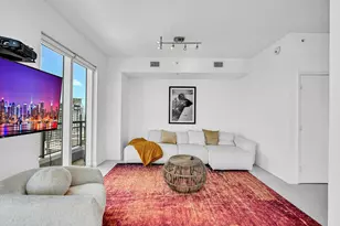 60 SW 13th St, Miami, FL 33130 - Photo 11